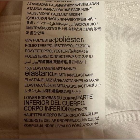 Underamour White Tennis Skorts Small - Picture 10 of 10